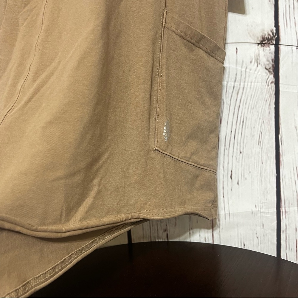 Free People FP Movement Hot Shot Tee Romper in Small Mocha.  T-Shirt Romper NWT - Picture 14 of 16